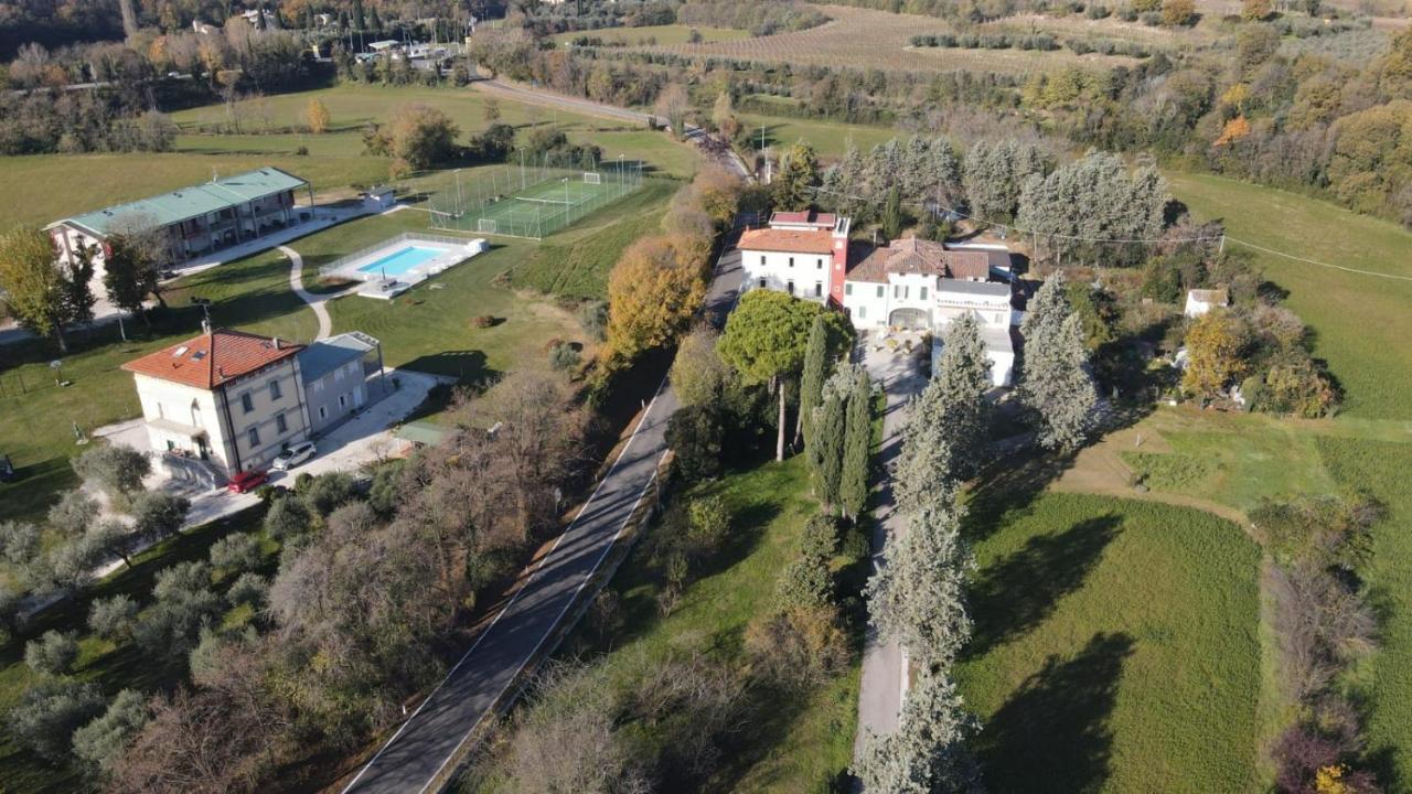 Country Esmera Desenzano del Garda Exteriör bild