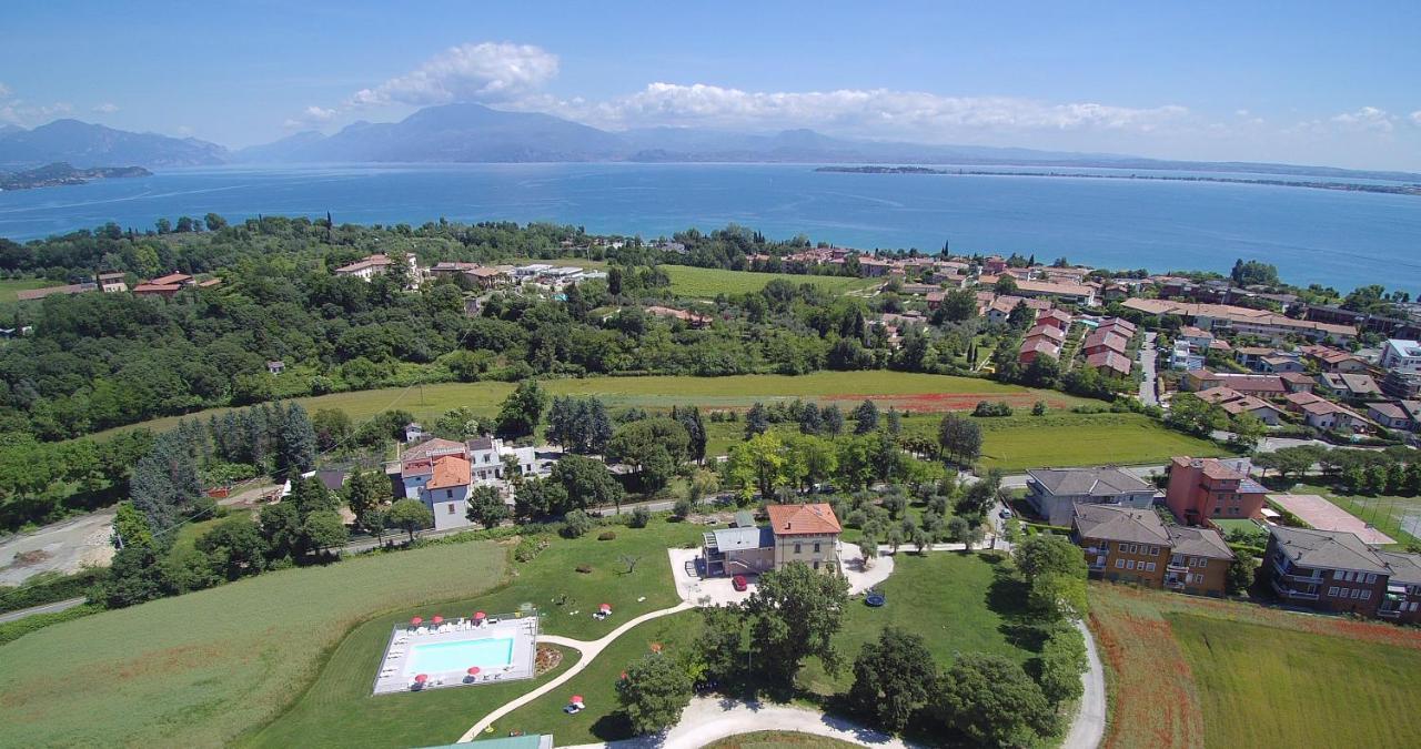 Country Esmera Desenzano del Garda Exteriör bild